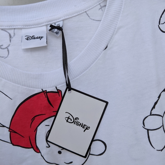 Winnie the Pooh bear tee 🍯❤️ - Picture 3 of 5